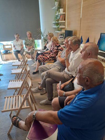 Mreža za ruralni razvoj Srbije, u saradnji sa još 6 mreža za ruralni razvoj Balkana je počela implementaciju projekta “Akademija od polja do stola za zeleni Zapadni Balkan – naša zajednička evropska budućnost” koji finansira Evropska Unija. Mreža za ruralni razvoj Srbije, u saradnji sa još 6 mreža za ruralni razvoj Balkana je počela implementaciju projekta “Akademija od polja do stola za zeleni Zapadni Balkan – naša zajednička evropska budućnost” koji finansira Evropska Unija.