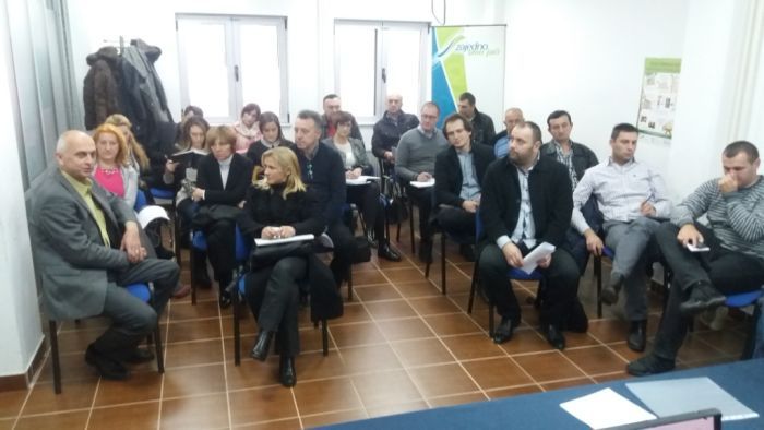 Definisanja prioriteta za ruralni razvoj opština, regiona i Republike Srbije Definisanja prioriteta za ruralni razvoj opština, regiona i Republike Srbije