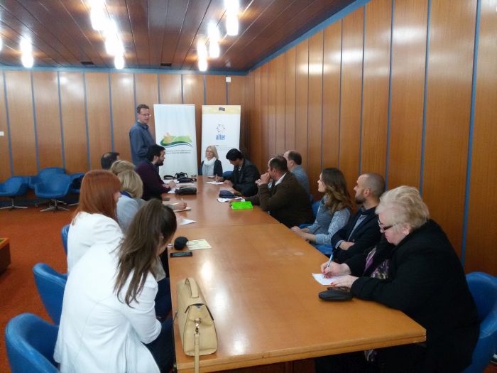 Konsultativni sastanak “Unapređenje saradnje OCD sa javnim institucijama u održivom ruralnom razvoju” Konsultativni sastanak “Unapređenje saradnje OCD sa javnim institucijama u održivom ruralnom razvoju”