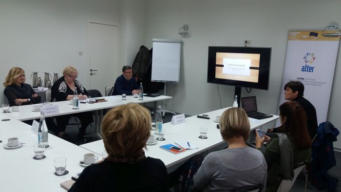 Nacionalni konsultativni sastanak na temu “Unapređenje položaja žena u ruralnim sredinama” Nacionalni konsultativni sastanak na temu “Unapređenje položaja žena u ruralnim sredinama”